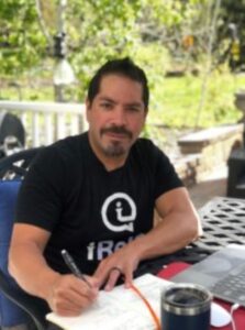 يقول ديون غونزالس، المؤسس المشارك لمشروع iRel8، إن الأدوات الرقمية من شأنها مساعدة الشركة في “التكيف مع أي شيء جديد قد يبدو طبيعياً في فترة مواجهتنا للجائحة”.